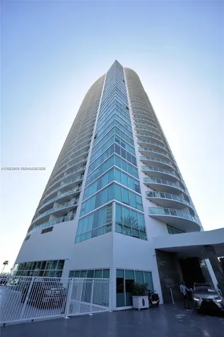 2101 Brickell Miami FL 33131