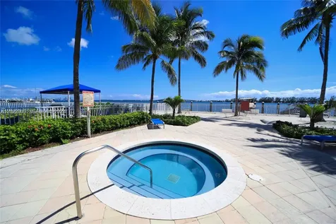 2101 Brickell Miami FL 33131