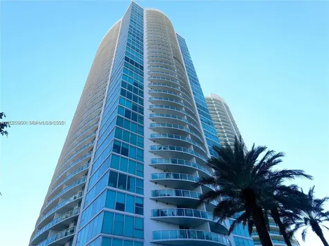 2101 Brickell Miami FL 33131
