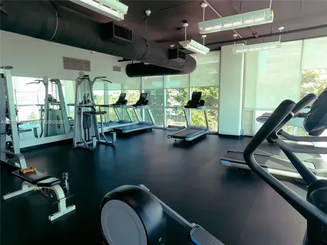 2101 Brickell Miami FL 33131