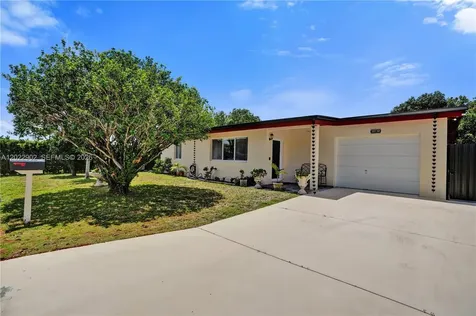 10730 SW 47th Street Miami FL 33165