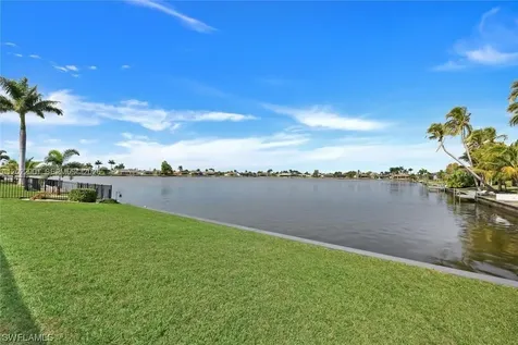407 SW 37 Street Cape Coral FL 33914