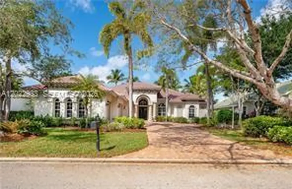 7657 Mulberry Lane Naples FL 34114
