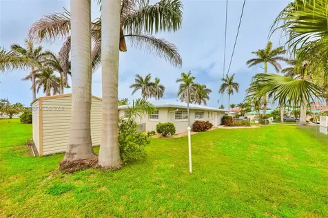 450 Bayshore Drive Cape Coral FL 33904