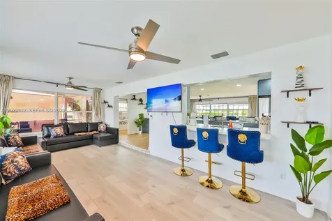 450 Bayshore Drive Cape Coral FL 33904