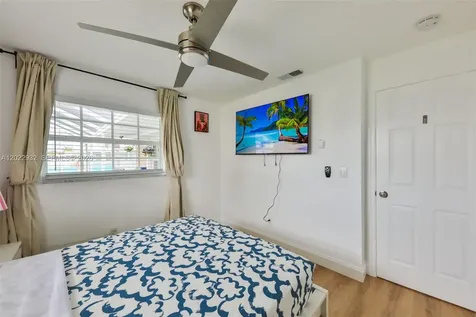 450 Bayshore Drive Cape Coral FL 33904