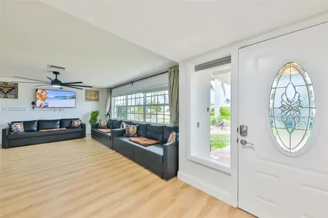 450 Bayshore Drive Cape Coral FL 33904