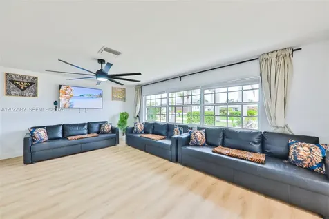 450 Bayshore Drive Cape Coral FL 33904