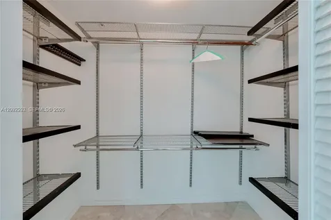 31 SE 5th Street Miami FL 33131