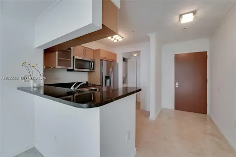 31 SE 5th Street Miami FL 33131