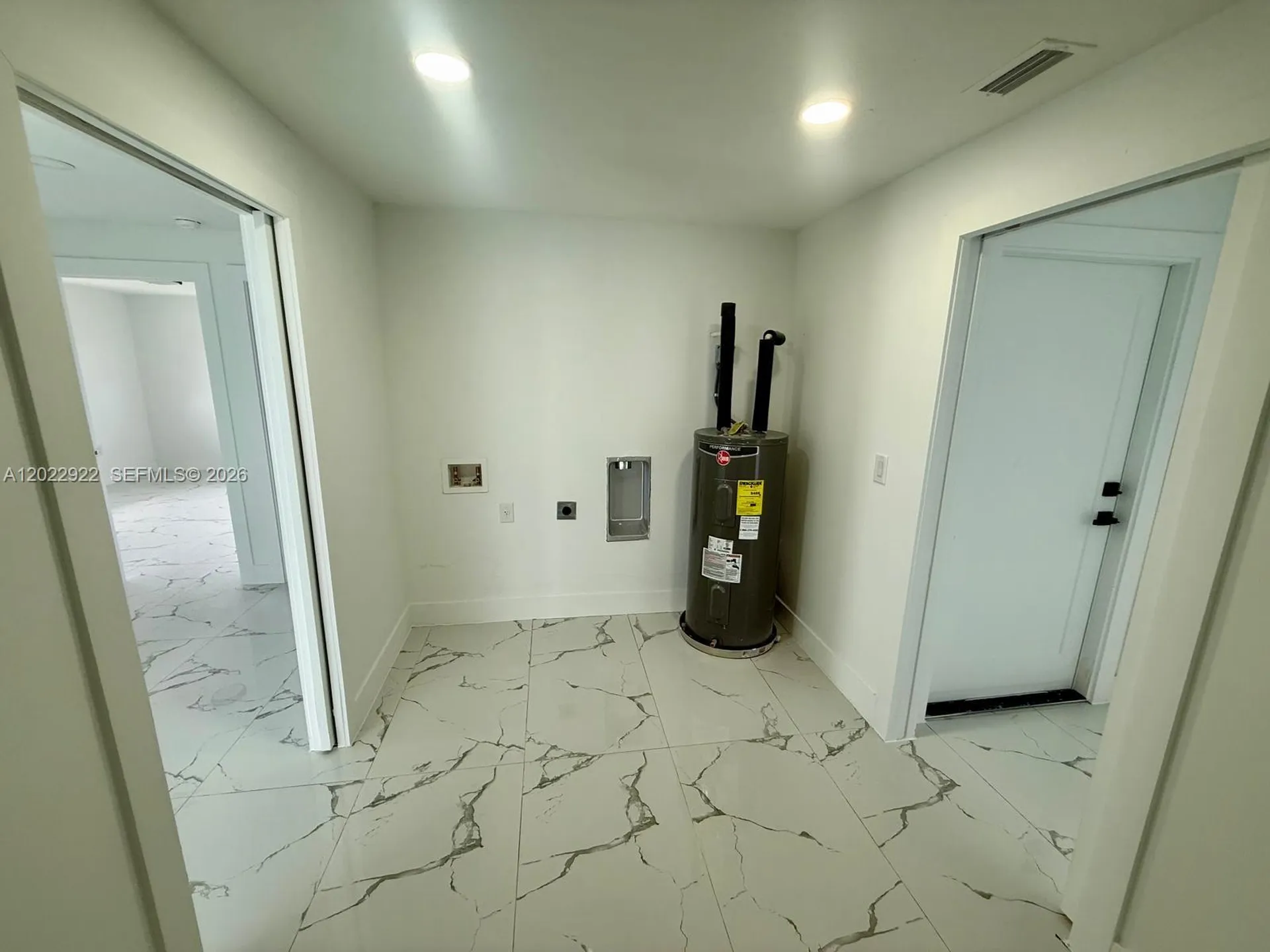111 E North Shore Avenue Other City - In The State Of Florida FL 33917
