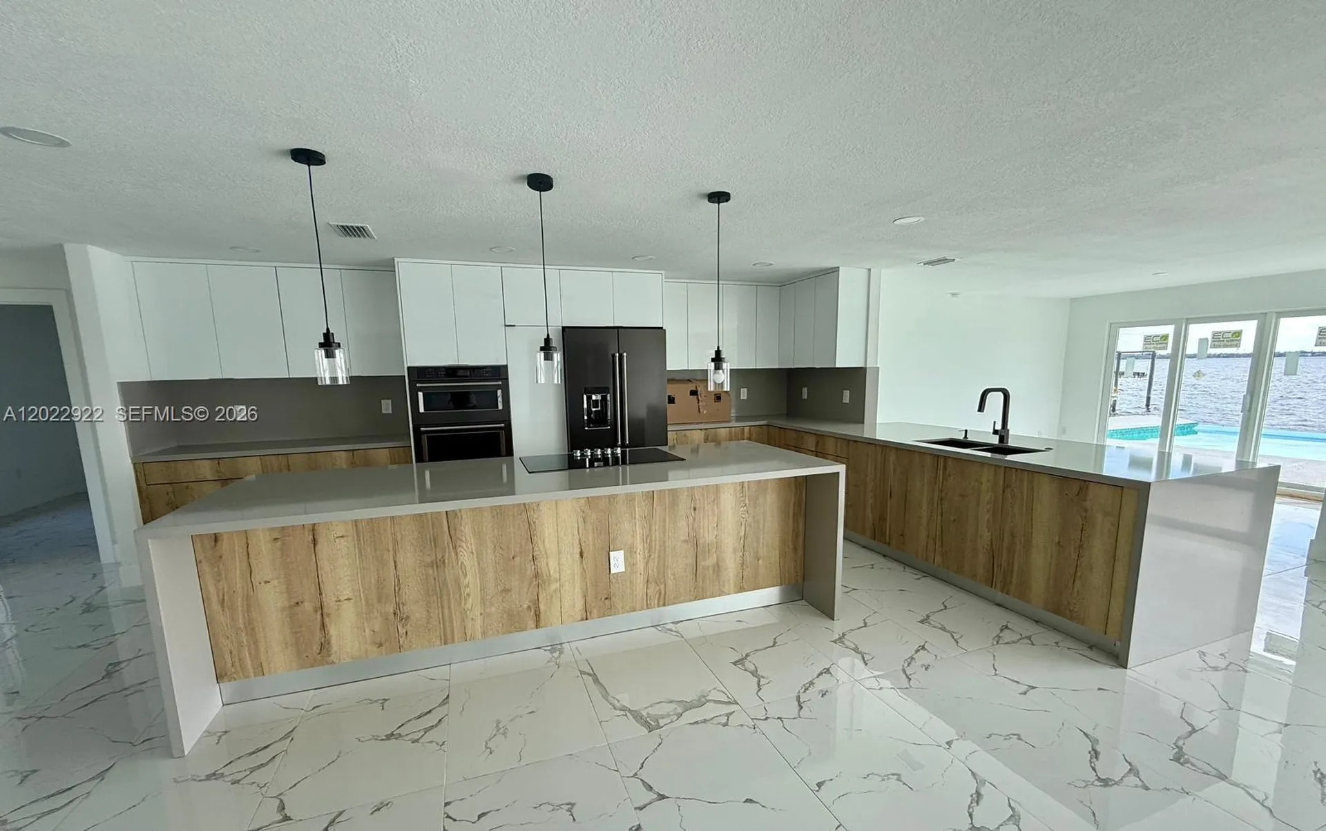 111 E North Shore Avenue Other City - In The State Of Florida FL 33917