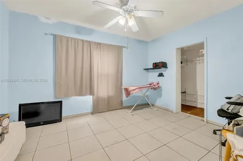 1122 NW 38th Street Miami FL 33127