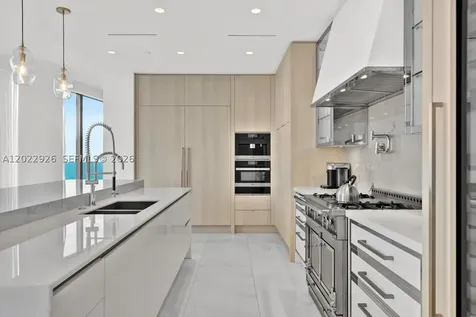 17901 Collins Avenue Sunny Isles Beach FL 33160