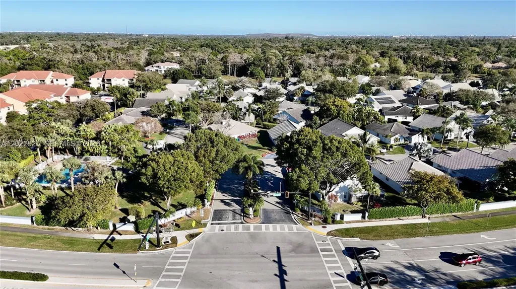 5470 Pine Circle Coral Springs FL 33067