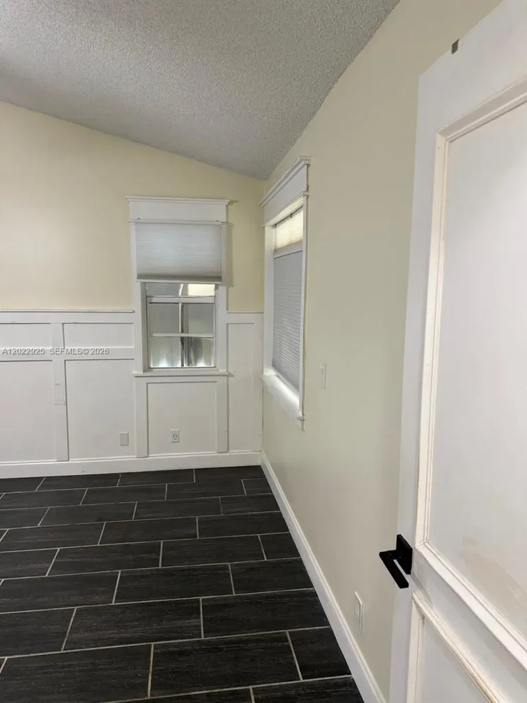 5470 Pine Circle Coral Springs FL 33067