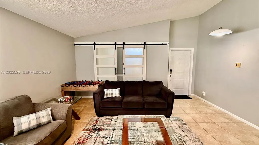 5470 Pine Circle Coral Springs FL 33067