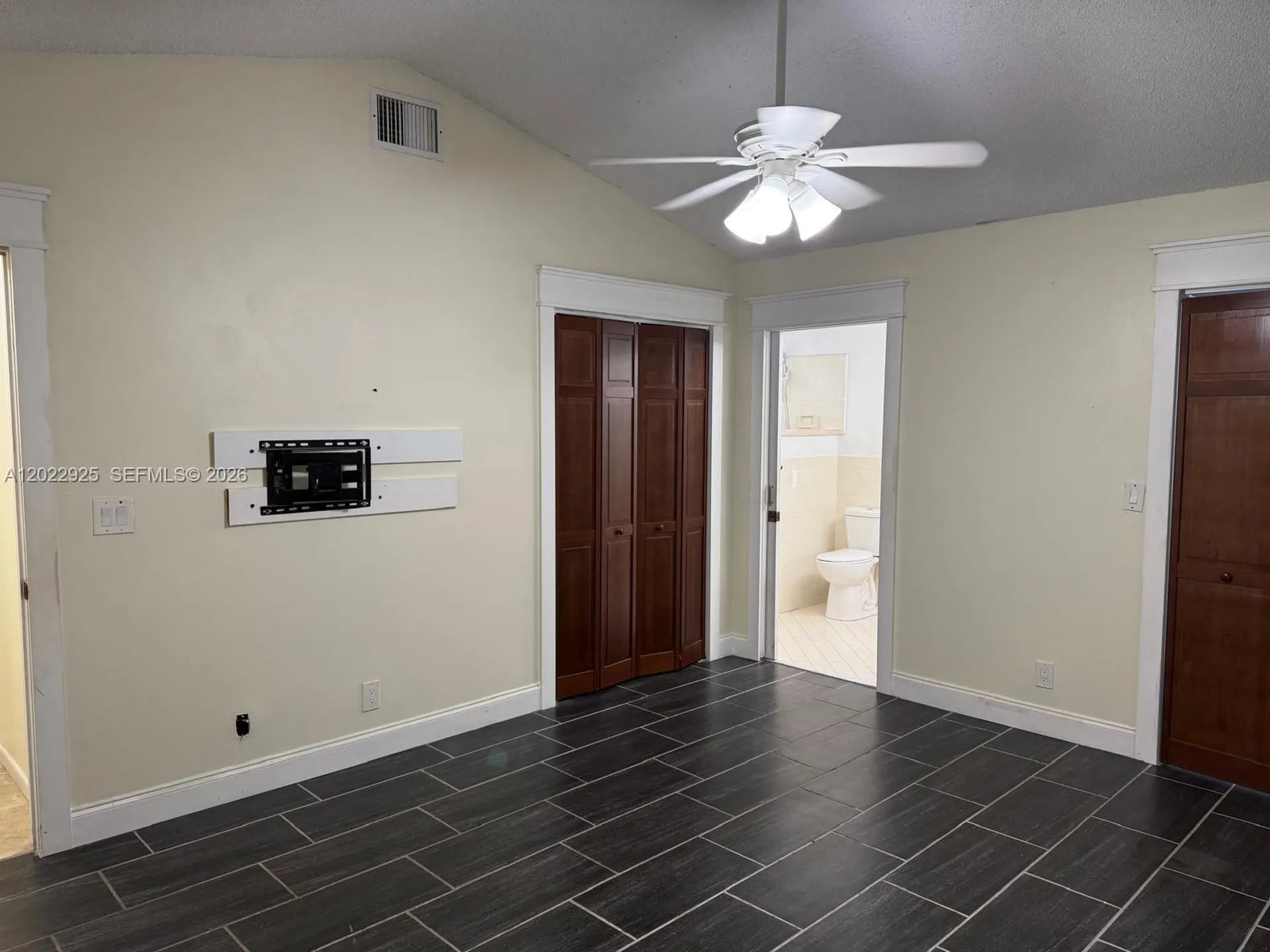 5470 Pine Circle Coral Springs FL 33067