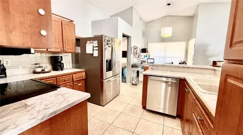 5470 Pine Circle Coral Springs FL 33067