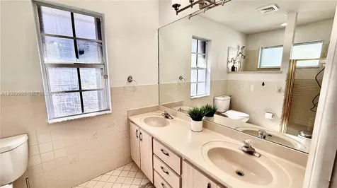 5470 Pine Circle Coral Springs FL 33067
