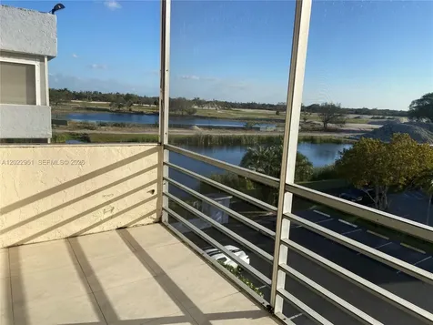 7502 NW 30th Place Sunrise FL 33313