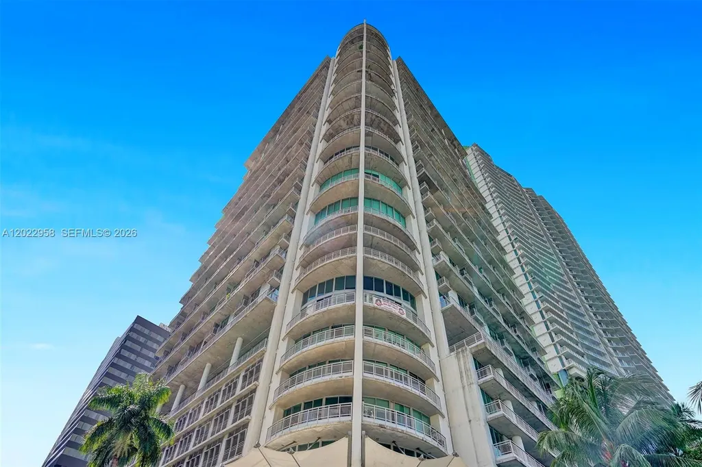 690 SW 1st Court Miami FL 33130