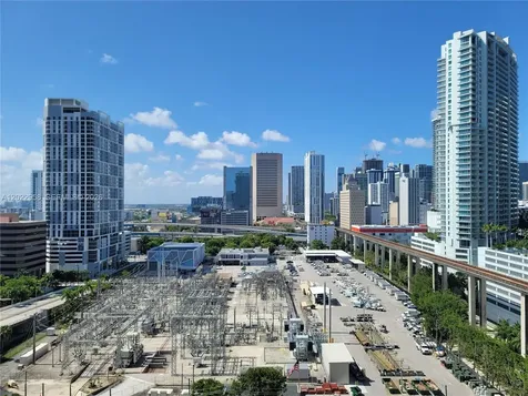 690 SW 1st Court Miami FL 33130