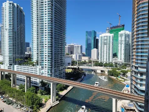 690 SW 1st Court Miami FL 33130