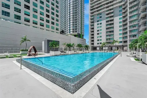690 SW 1st Court Miami FL 33130