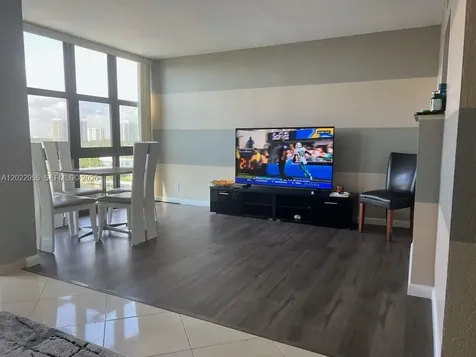 2017 S Ocean Drive Hallandale Beach FL 33009