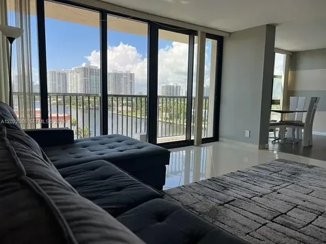 2017 S Ocean Drive Hallandale Beach FL 33009