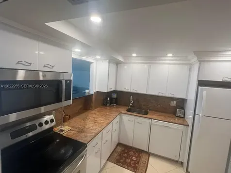 2017 S Ocean Drive Hallandale Beach FL 33009