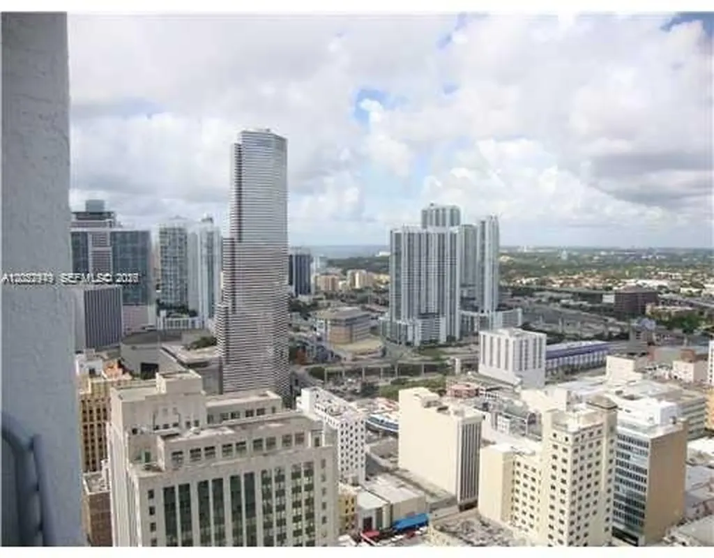 133 NE 2nd Avenue Miami FL 33132