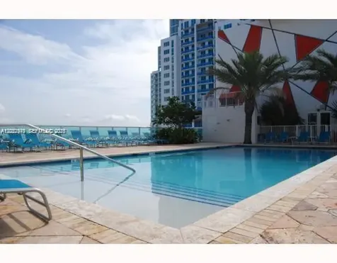 133 NE 2nd Avenue Miami FL 33132