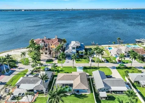 503 SW 17th Street Cape Coral FL 33990