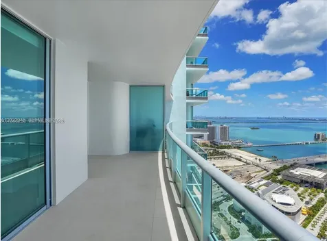 900 Biscayne Boulevard Miami FL 33132