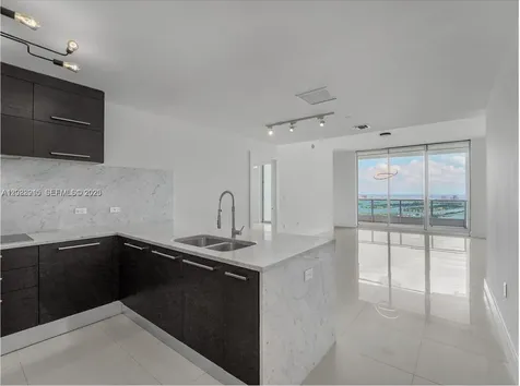 900 Biscayne Boulevard Miami FL 33132
