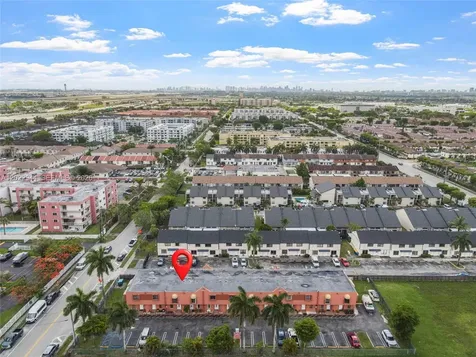 8454 NW 8th Street Miami FL 33126