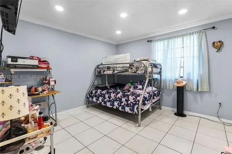 8454 NW 8th Street Miami FL 33126