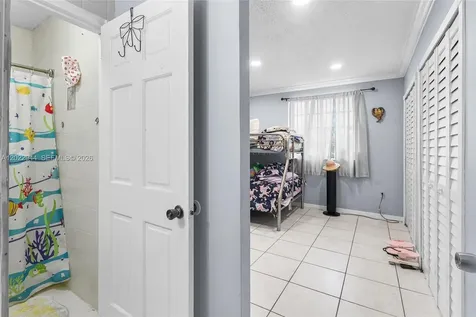 8454 NW 8th Street Miami FL 33126