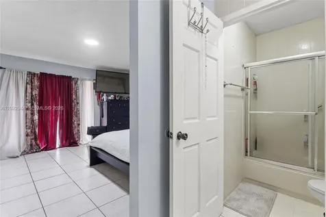 8454 NW 8th Street Miami FL 33126