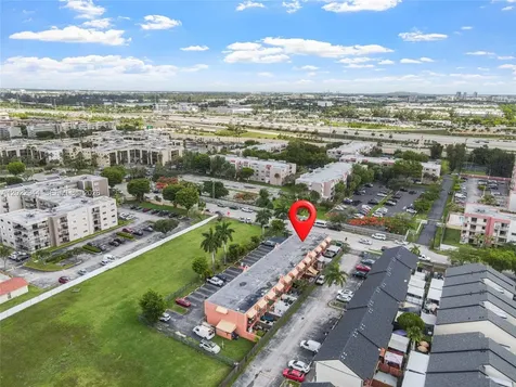 8454 NW 8th Street Miami FL 33126