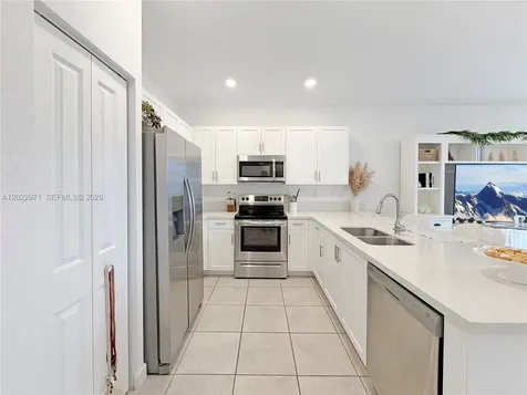 14813 SW 183rd Terrace Miami FL 33187