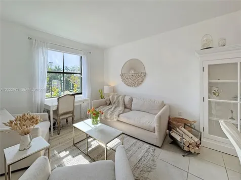 14813 SW 183rd Terrace Miami FL 33187