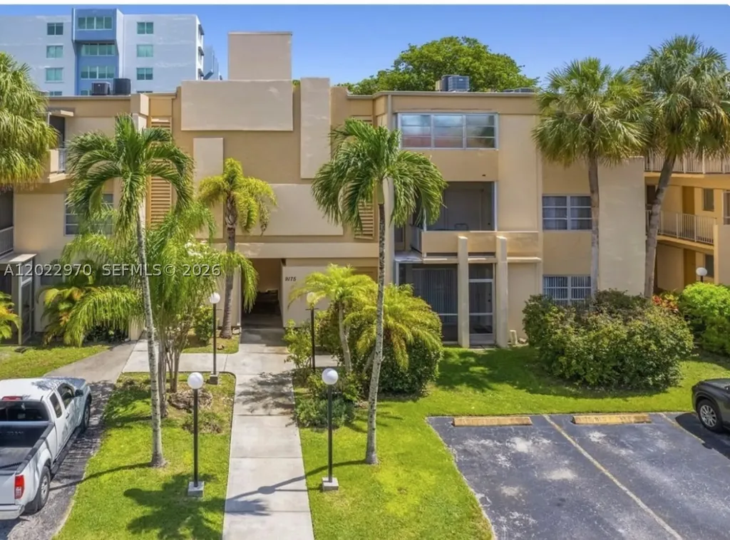 9175 SW 77th Avenue Miami FL 33156