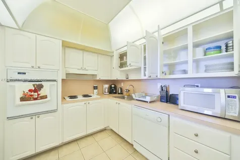 19370 Collins Avenue Sunny Isles Beach FL 33160