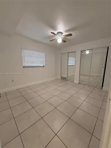 1046 NW 33rd Avenue Miami FL 33125