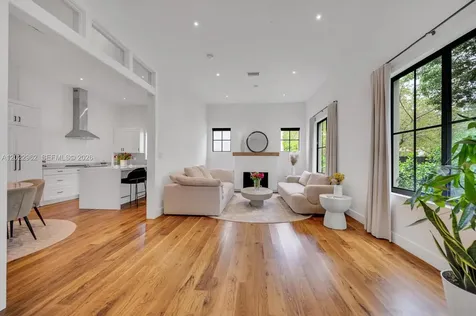 1852 SW 10th Street Miami FL 33135