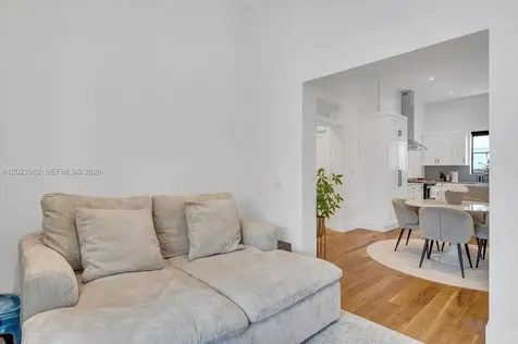 1852 SW 10th Street Miami FL 33135