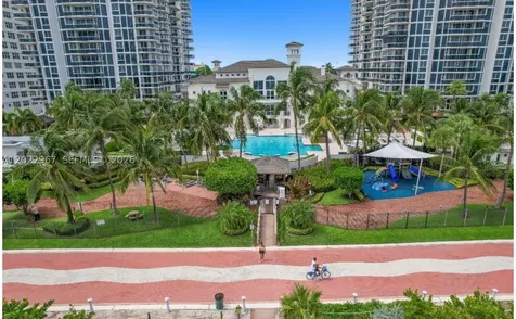4775 Collins Avenue Miami Beach FL 33140
